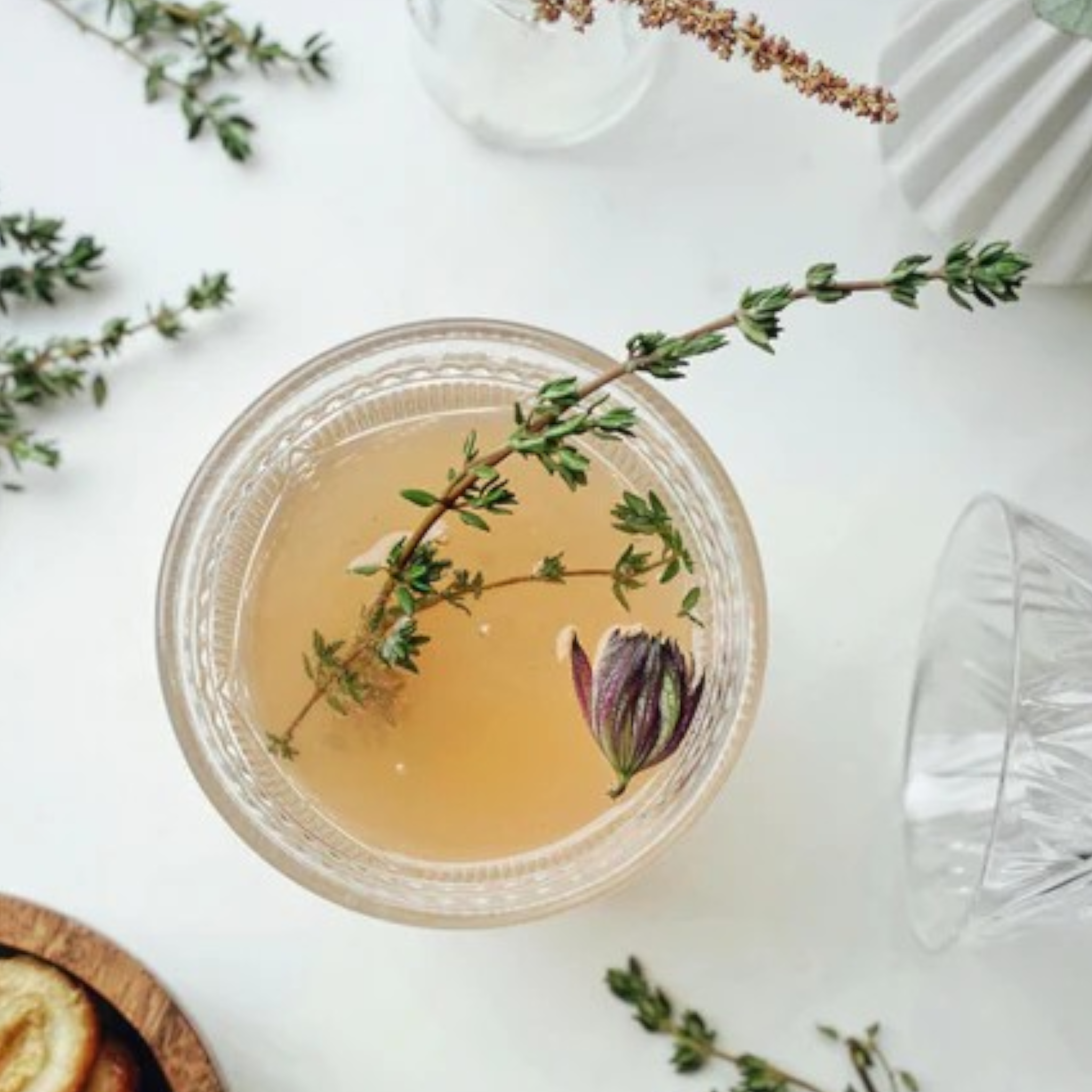 {{ product.description | strip_html | truncate: 155 }}